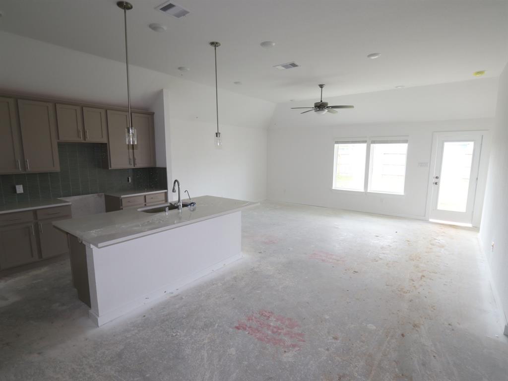 26155 Ethereal Road, La Marque, Texas image 11