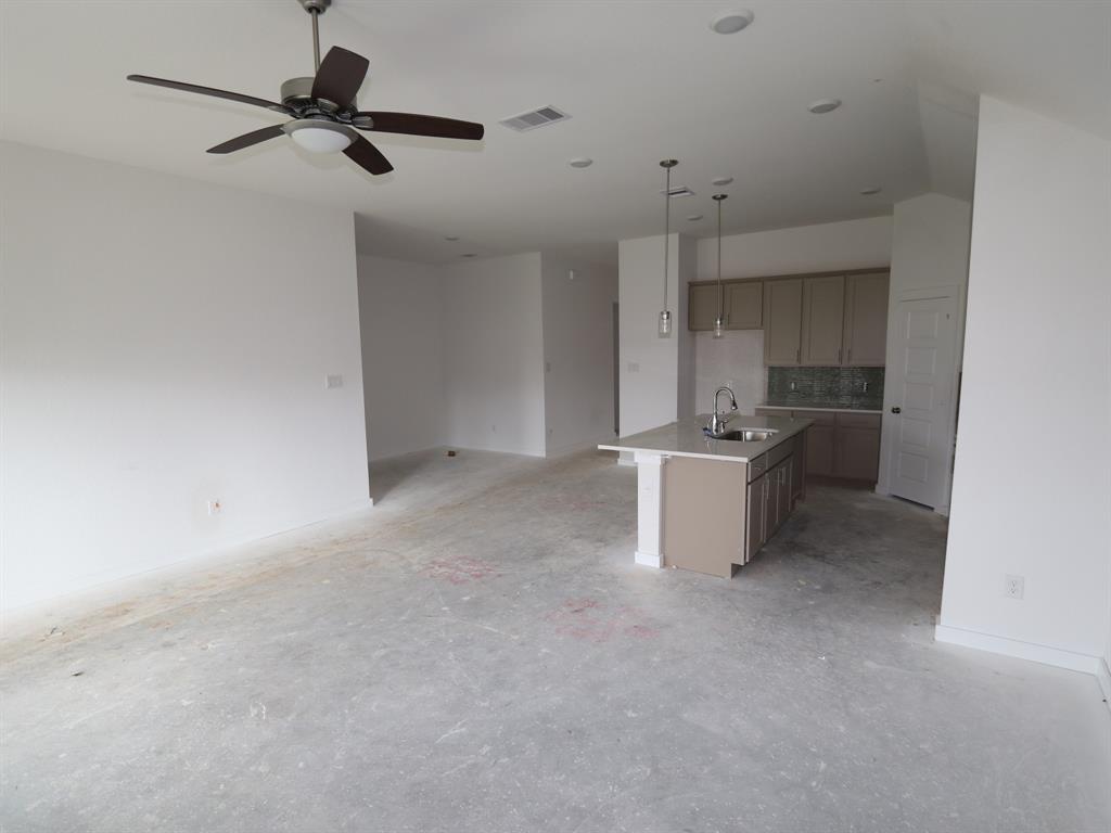 26155 Ethereal Road, La Marque, Texas image 10
