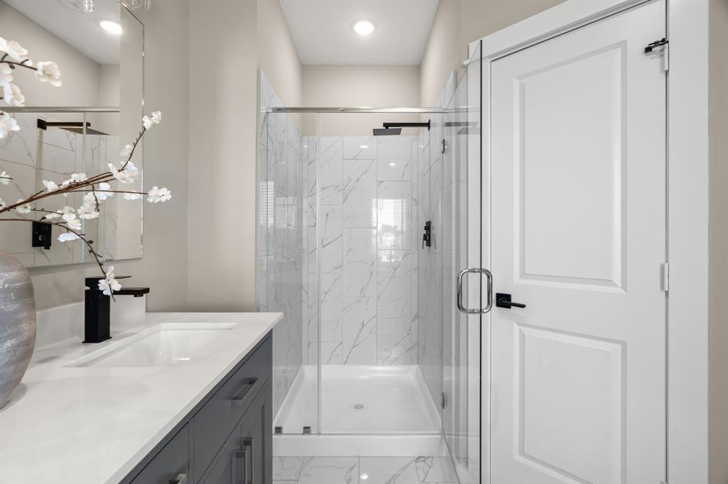 415 Stonework Sage Lane, Houston, Texas image 10