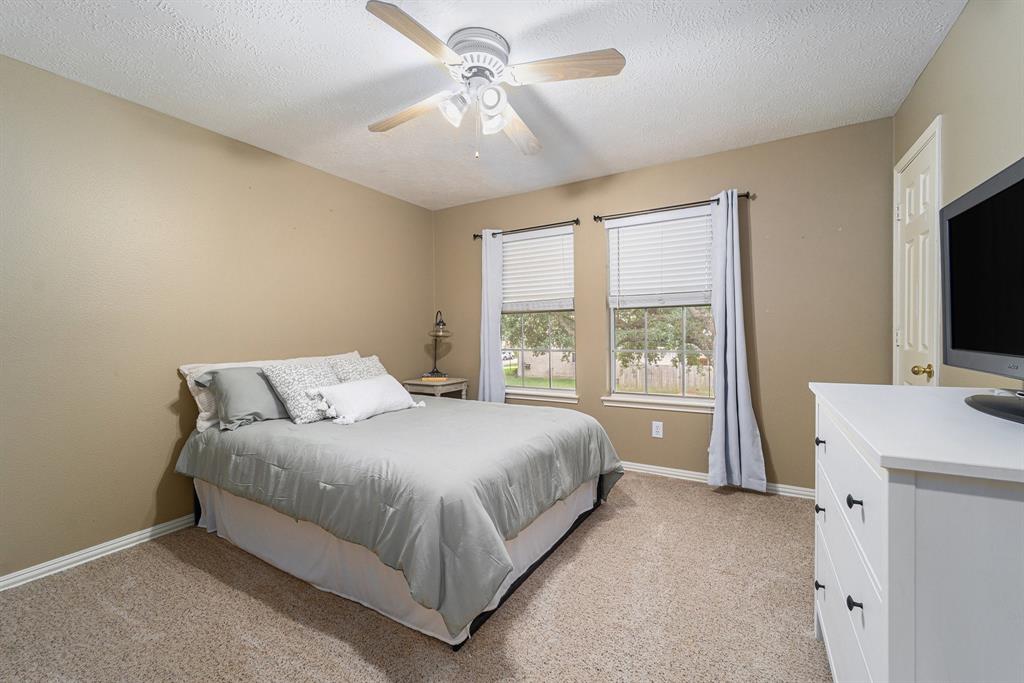 904 Candlewood Drive, League City, Texas image 21