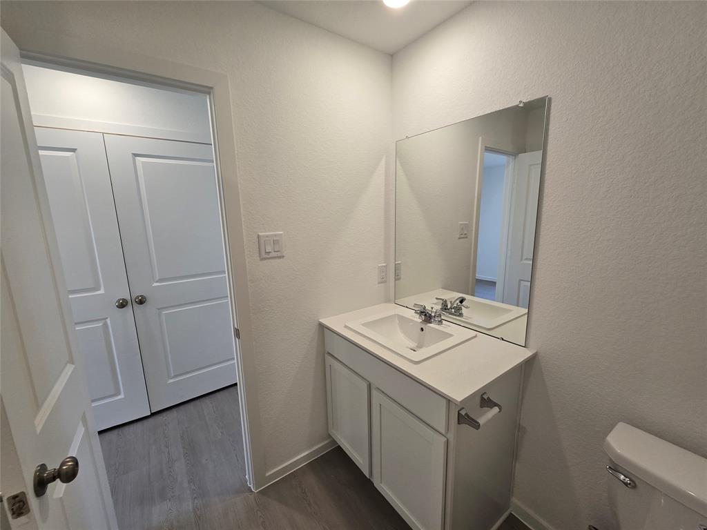 5902 Starling Drive, Baytown, Texas image 8