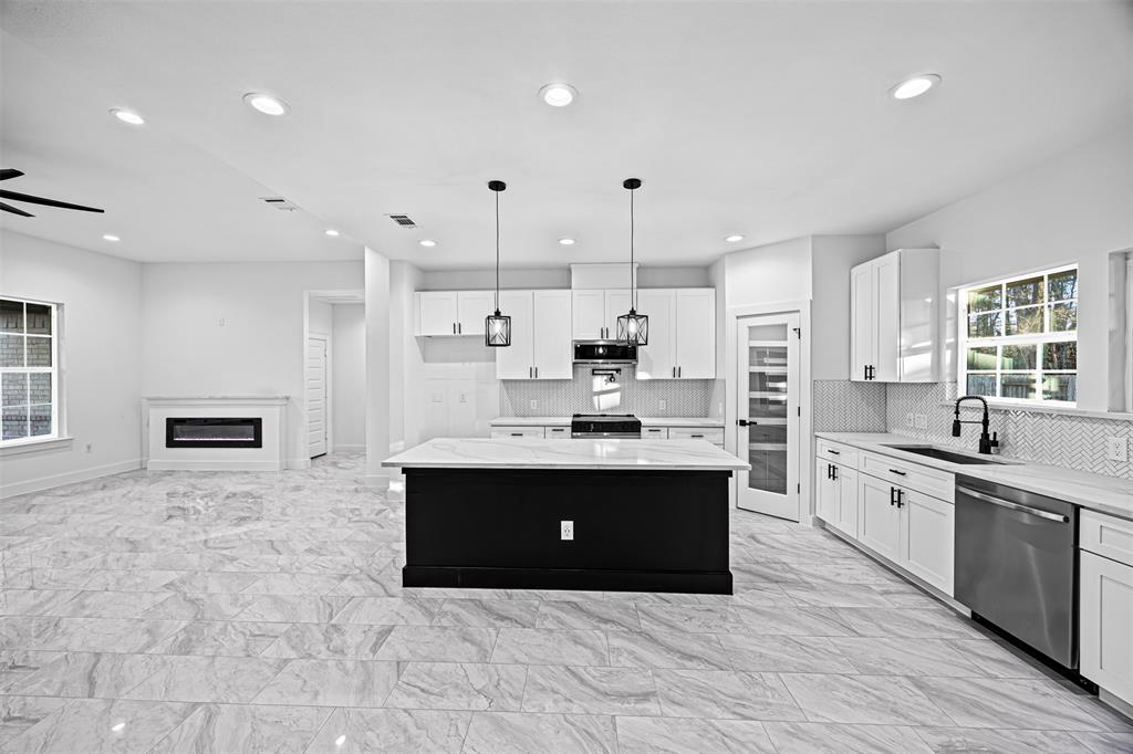 16507 Horizon Drive, Crosby, Texas image 11