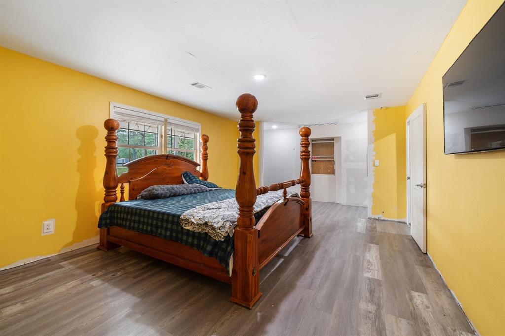 220 Hicks Loop, Cleveland, Texas image 13