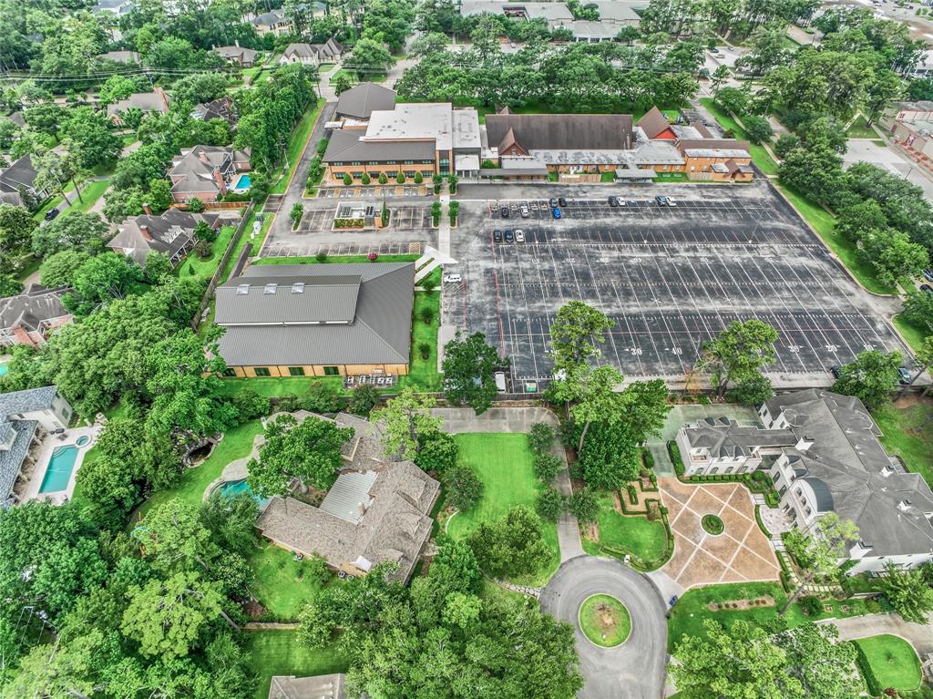 13 Robinwood Lane, Houston, Texas image 10