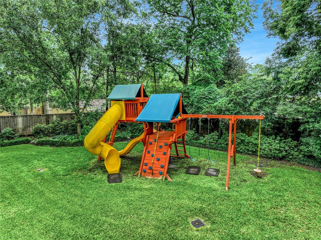 13 Robinwood Lane, Houston, Texas image 16