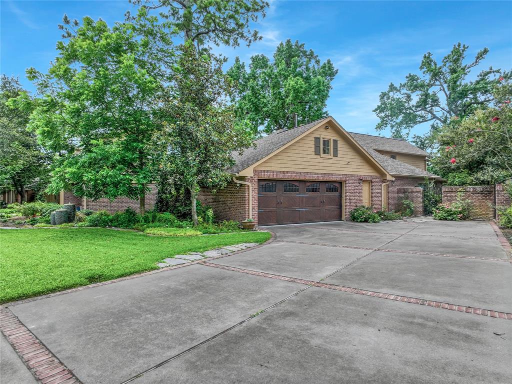13 Robinwood Lane, Houston, Texas image 6