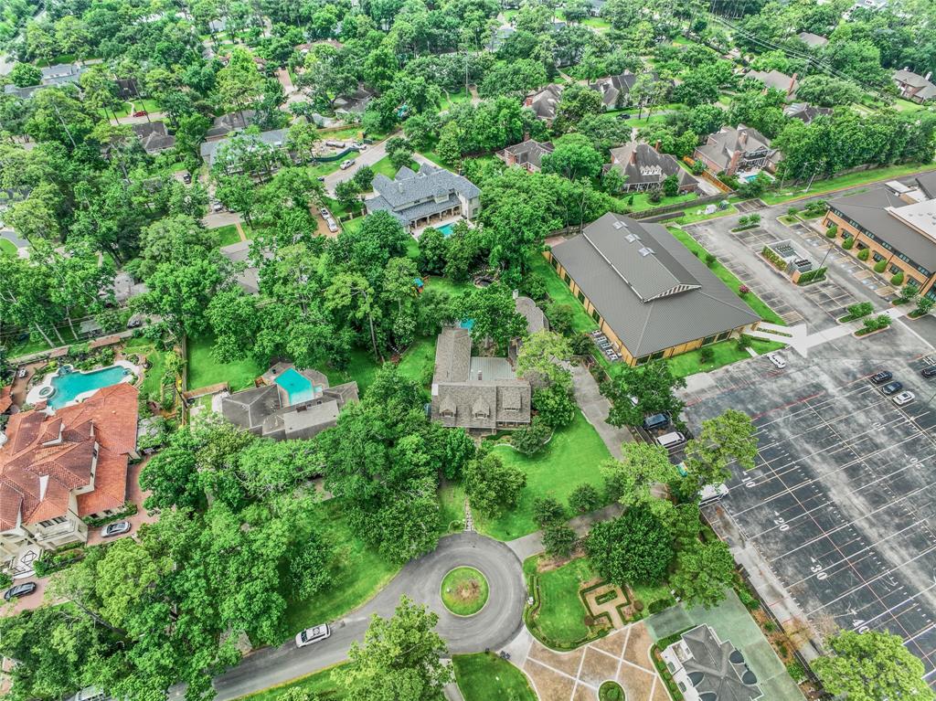 13 Robinwood Lane, Houston, Texas image 20