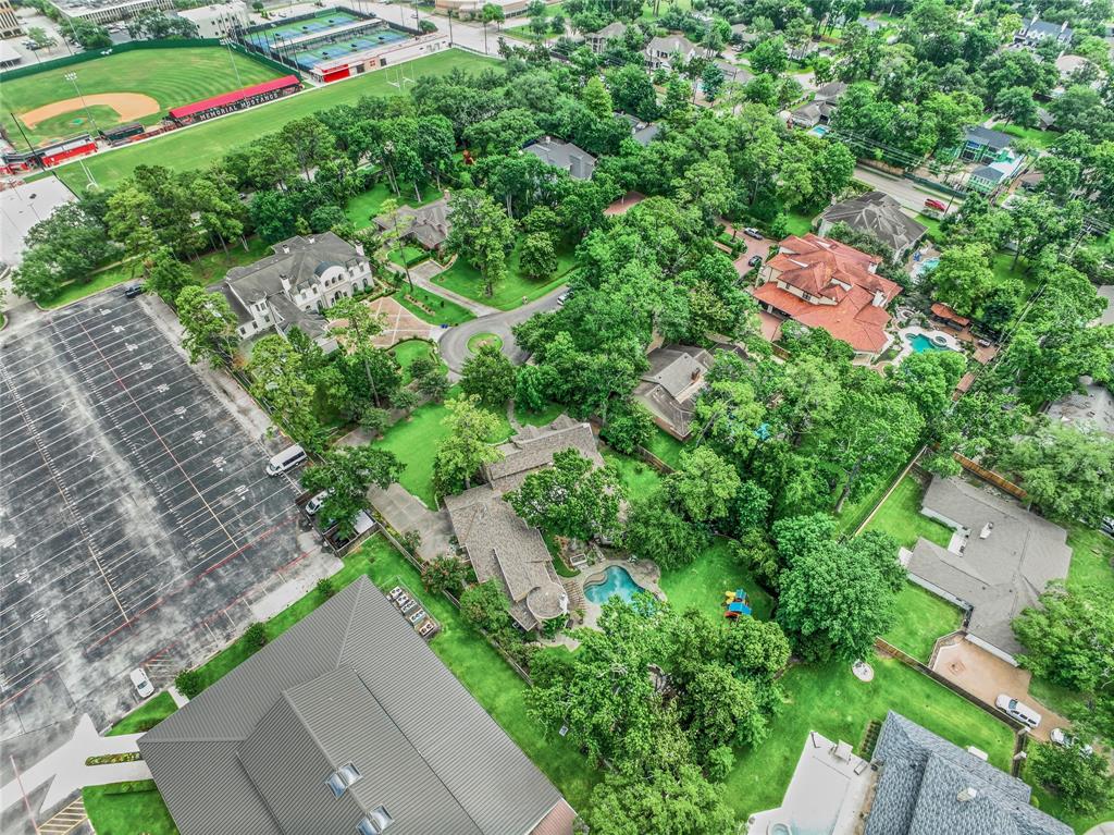13 Robinwood Lane, Houston, Texas image 17