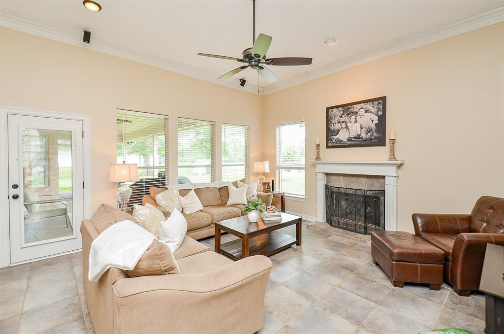320 Eagle Cove Cv, Hempstead, Texas image 11