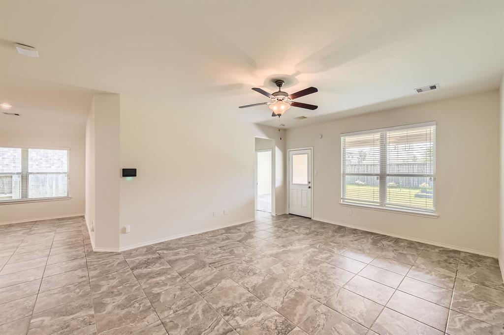 4024 Erlington Bend Trace, Porter, Texas image 5