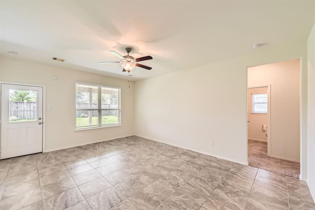 4024 Erlington Bend Trace, Porter, Texas image 4