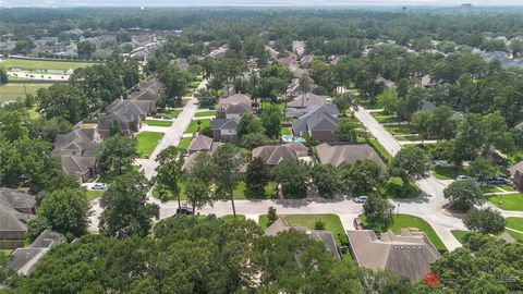 Single Family Residence in Houston TX 14902 Windsor Manor 41.jpg