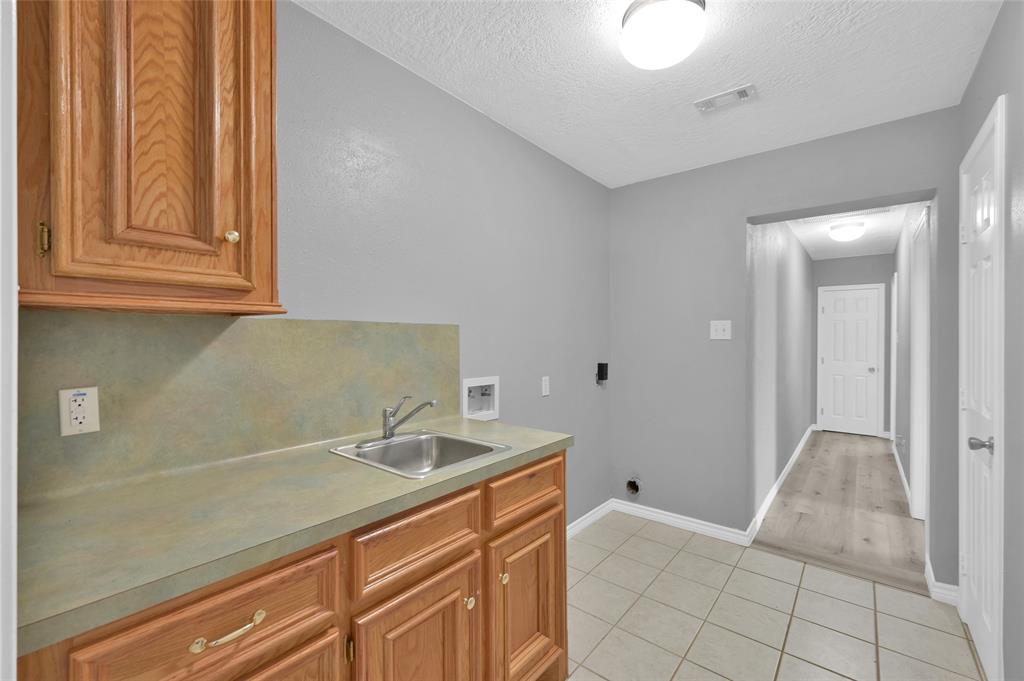 1106 Jefferson Avenue, Cleveland, Texas image 32