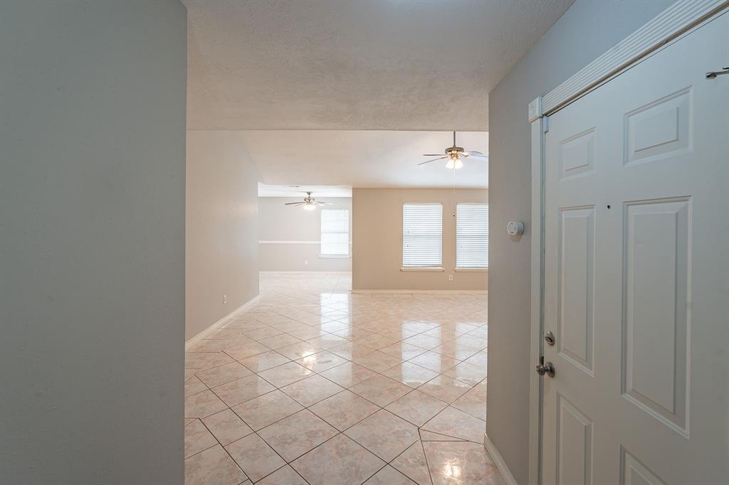 12626 Lacey Crest Drive, Houston, Texas image 5