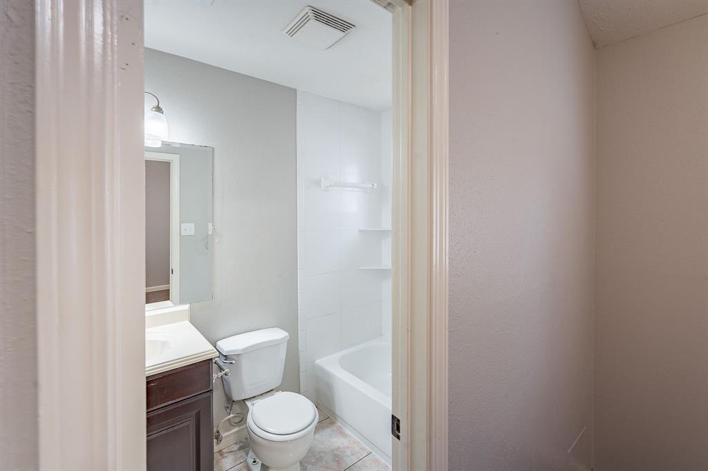 12626 Lacey Crest Drive, Houston, Texas image 14