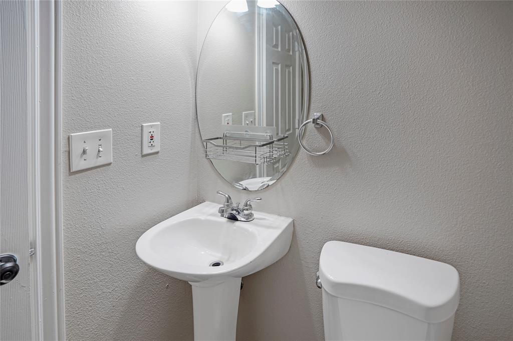 506 Brendon Park Lane, Friendswood, Texas image 7