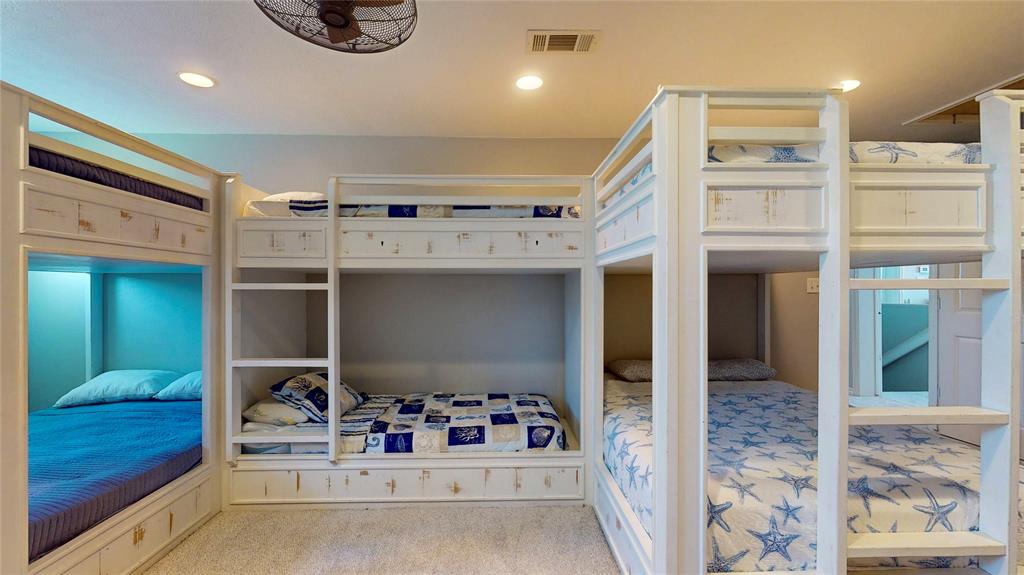 3433 Sand Castle Lane, Crystal Beach, Texas image 11