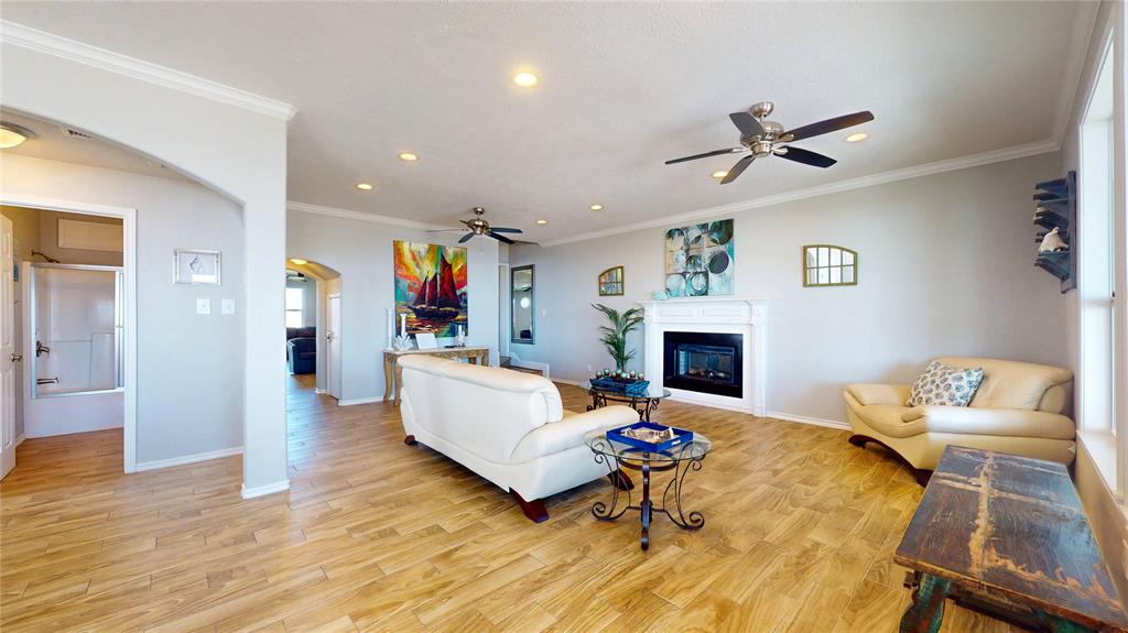 3433 Sand Castle Lane, Crystal Beach, Texas image 26