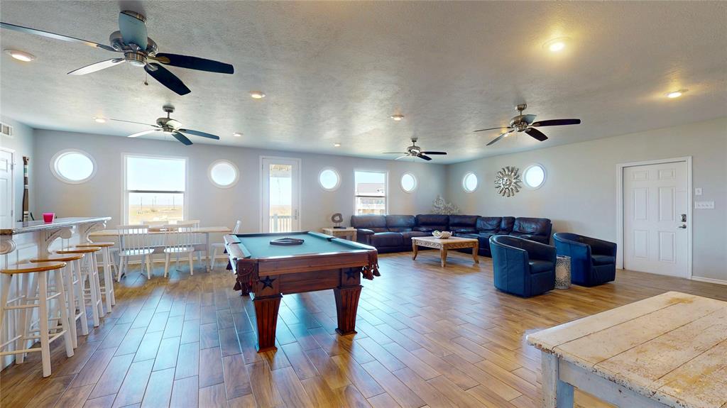 3433 Sand Castle Lane, Crystal Beach, Texas image 6