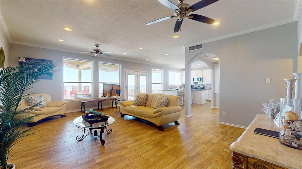 3433 Sand Castle Lane, Crystal Beach, Texas image 27