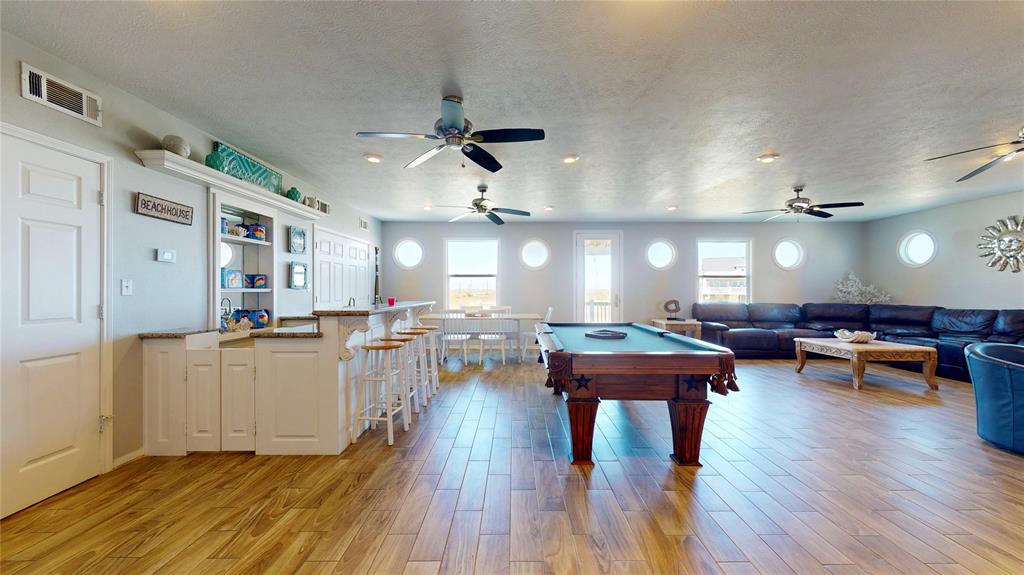 3433 Sand Castle Lane, Crystal Beach, Texas image 5
