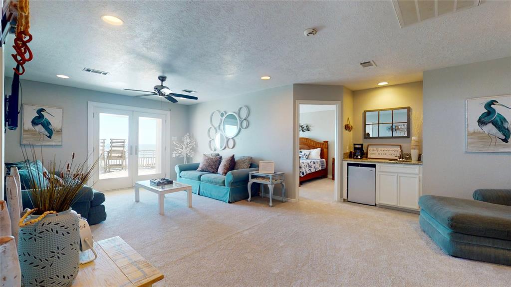 3433 Sand Castle Lane, Crystal Beach, Texas image 18