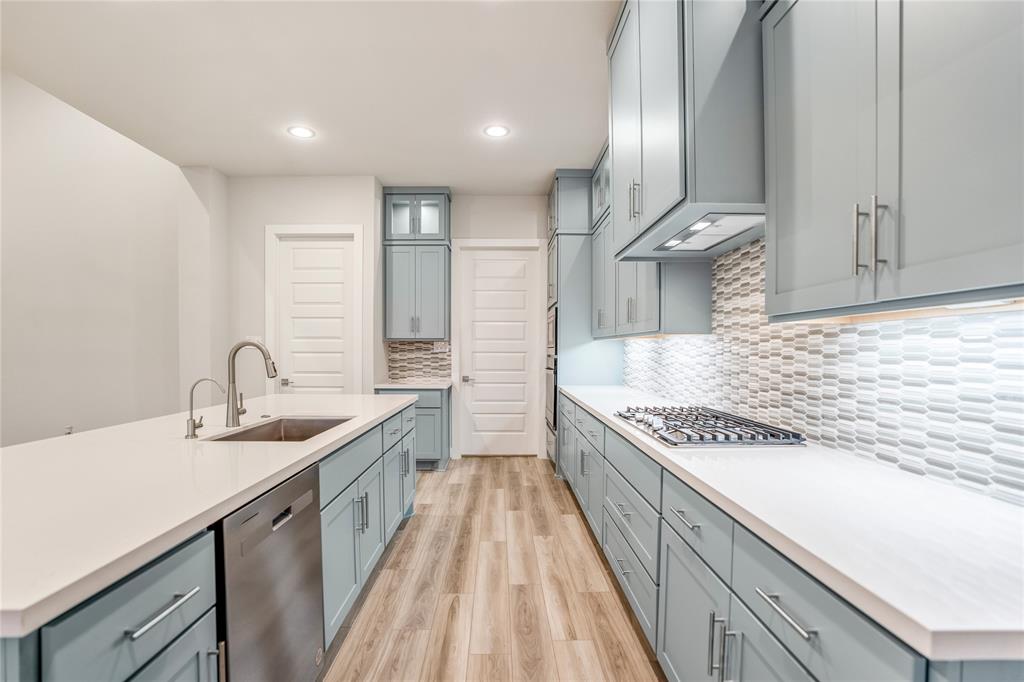 286 Marsh Wren Way, Magnolia, Texas image 14