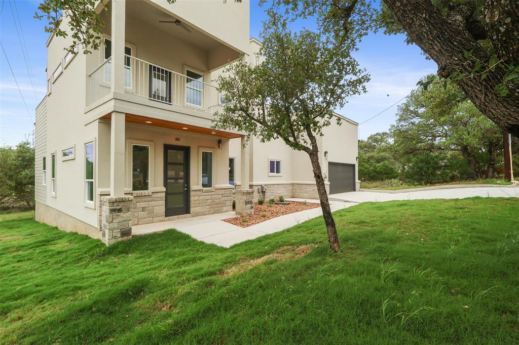 301 Knights Row