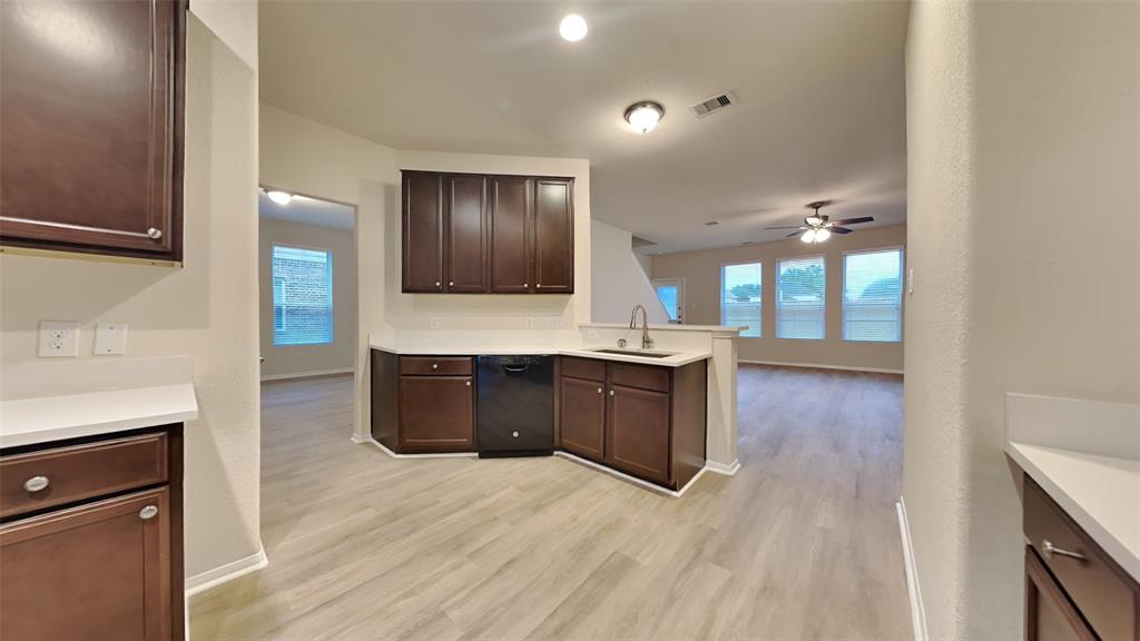 2703 Tucker Creek Drive, Fresno, Texas image 6