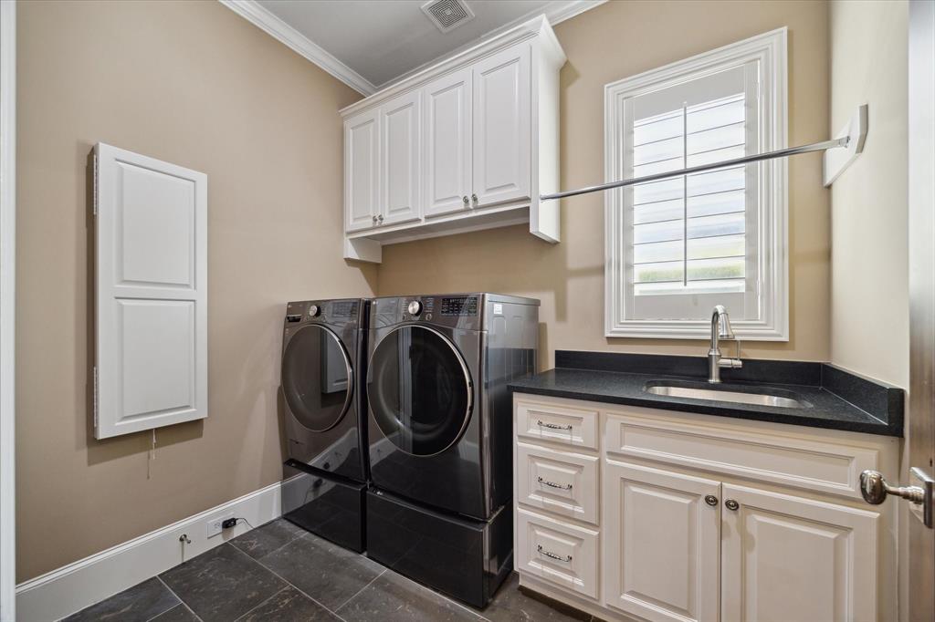 1103 Vista Creek Drive, Sugar Land, Texas image 28