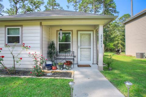 Photo of 28617 Rantoul Court, Huntsville, TX 77320 (MLS # 40652784) Photo of 28617 Rantoul Court, Huntsville, TX 77320 (MLS # 40652784)