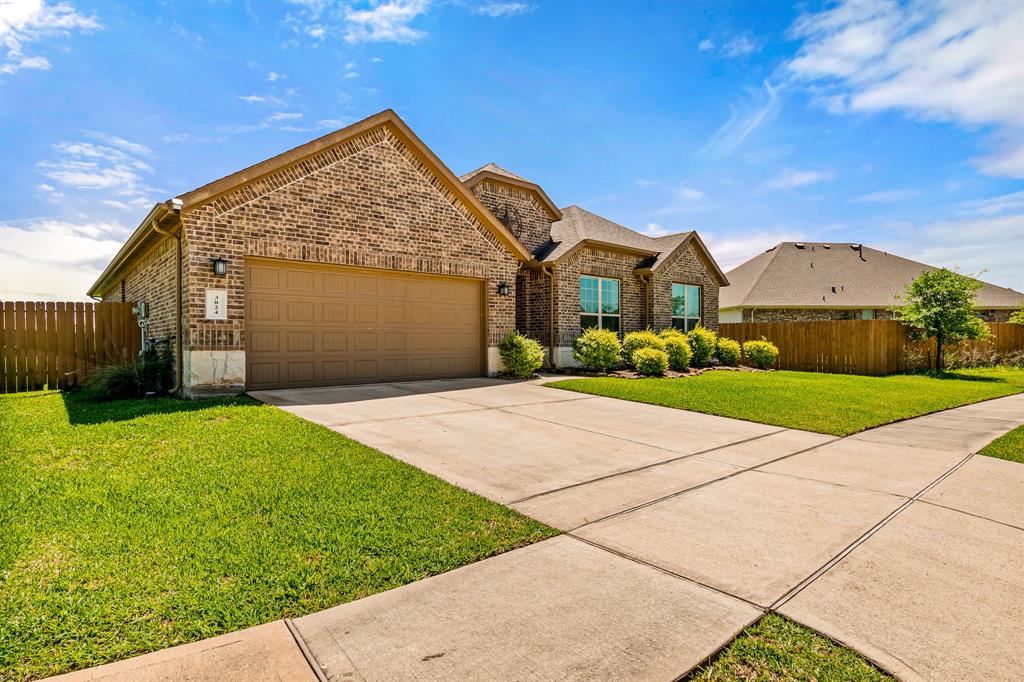 3824 Sparrow Falls Lane Ln, Spring, Texas image 2