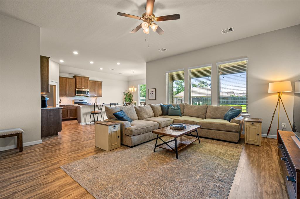 3824 Sparrow Falls Lane Ln, Spring, Texas image 13