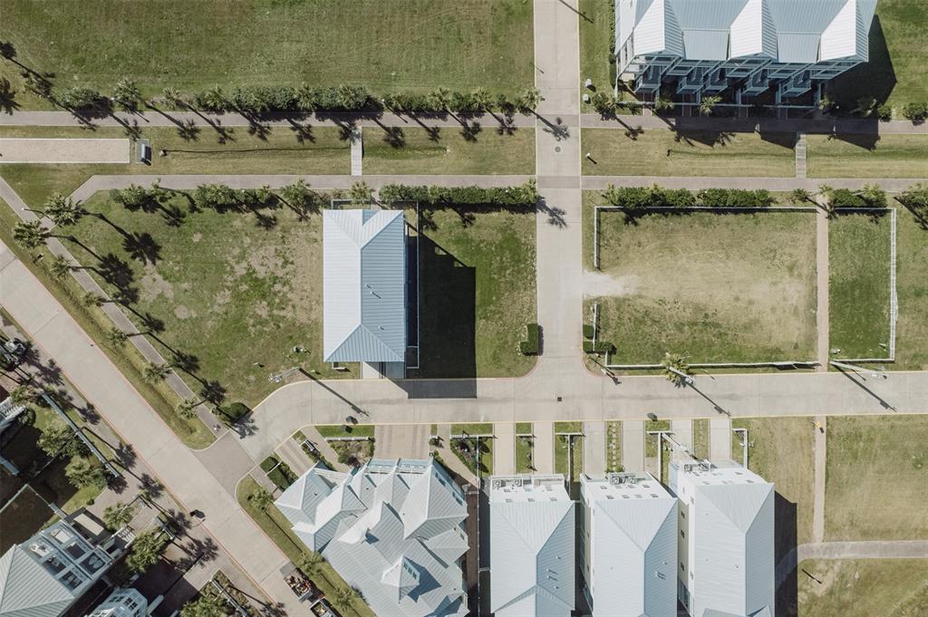 2445 & 2449 Sunset Passage, Galveston, Texas image 9