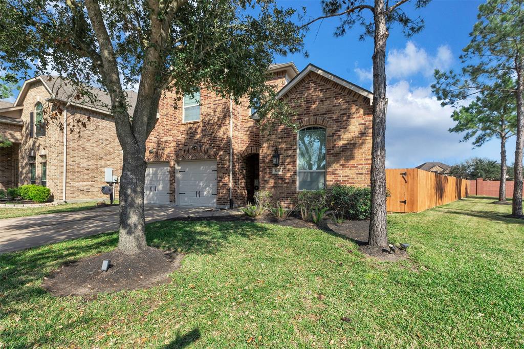 8106 Yarrow Drive, Cypress, Texas image 5