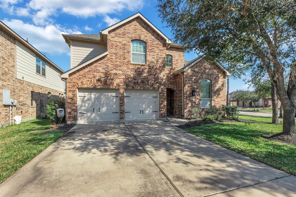 8106 Yarrow Drive, Cypress, Texas image 1