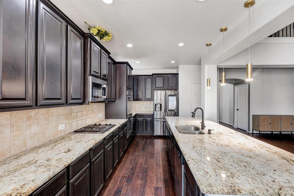 8106 Yarrow Drive, Cypress, Texas image 13