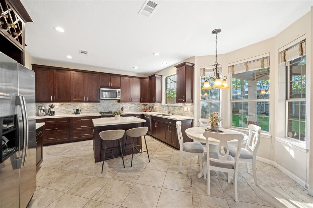23 W Stony End Place, The Woodlands, Texas image 17