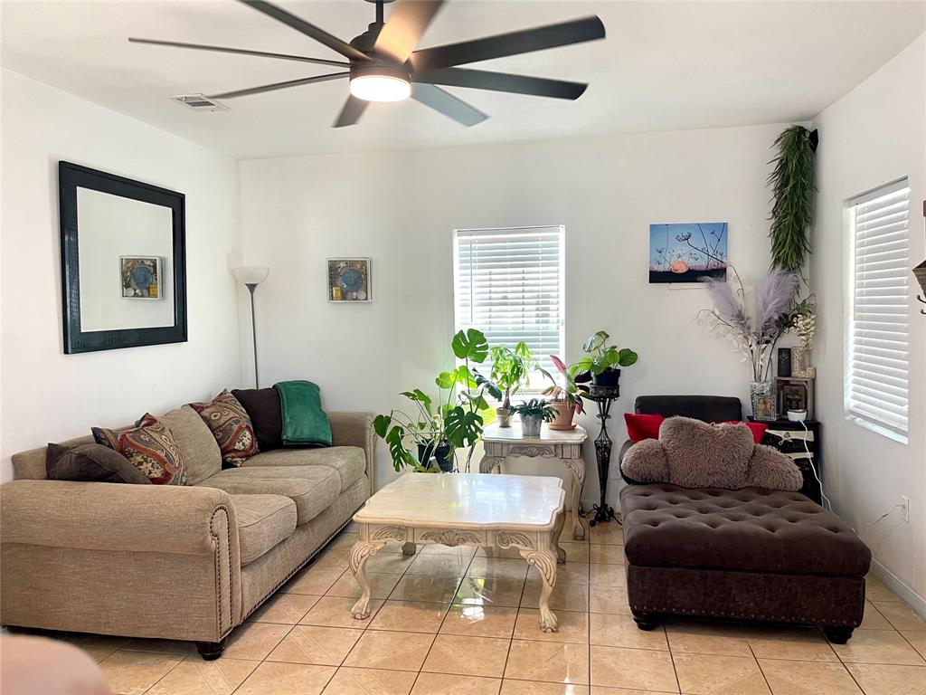 214 N 2nd Street, La Porte, Texas image 6