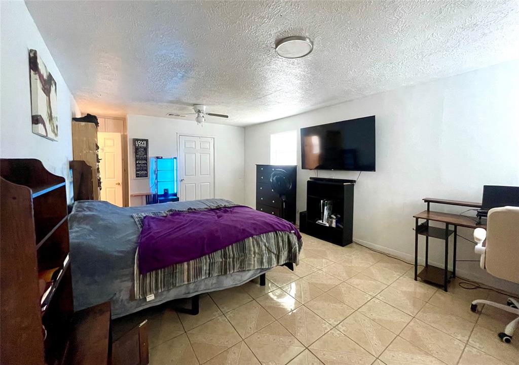 214 N 2nd Street, La Porte, Texas image 17
