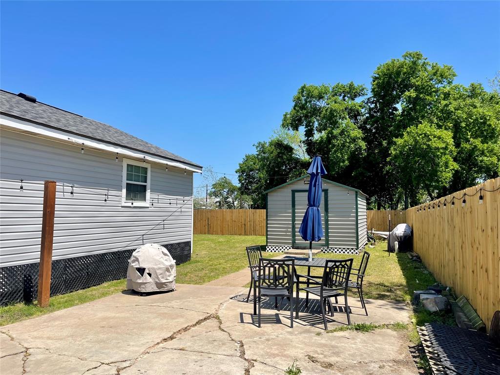 214 N 2nd Street, La Porte, Texas image 24
