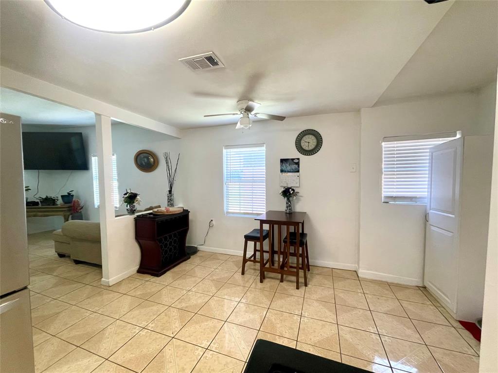 214 N 2nd Street, La Porte, Texas image 13
