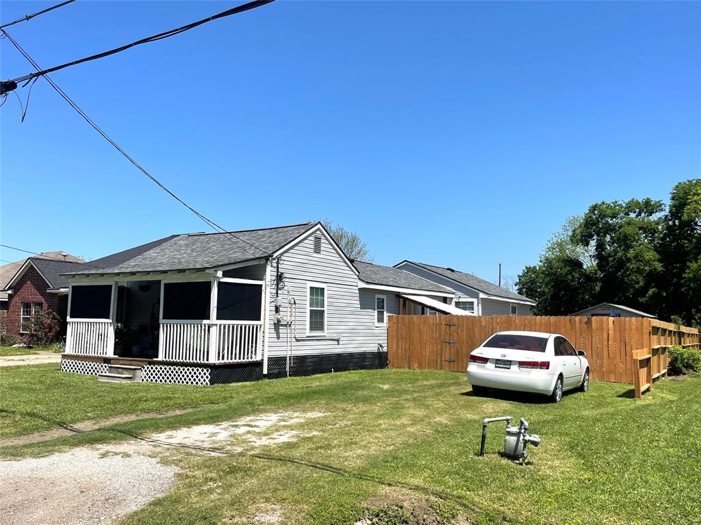 214 N 2nd Street, La Porte, Texas image 28