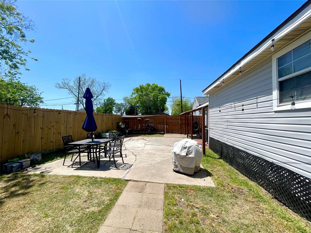 214 N 2nd Street, La Porte, Texas image 27