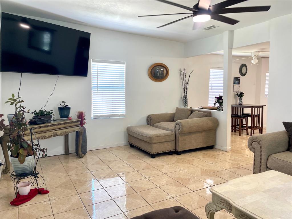 214 N 2nd Street, La Porte, Texas image 8