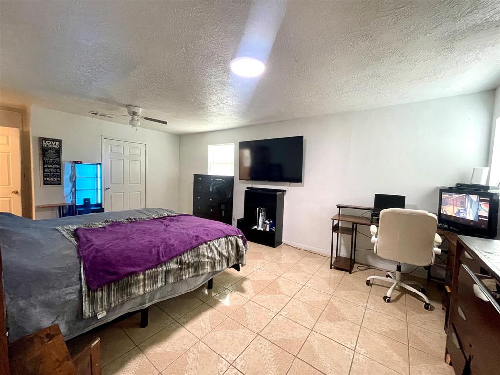 214 N 2nd Street, La Porte, Texas image 16