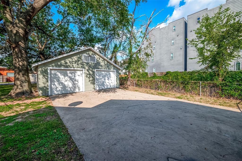 741 W 21st Street, Houston, Texas image 27