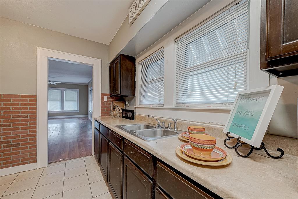 741 W 21st Street, Houston, Texas image 2