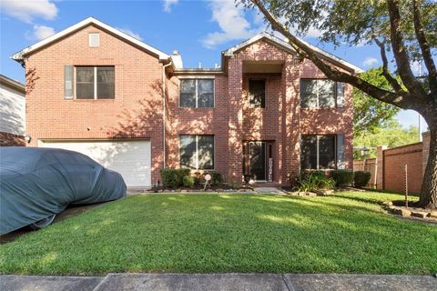 Photo of 2619 Midnight Star Circle, Friendswood, TX 77546 (MLS # 67612487)