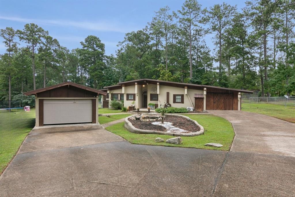 1213 Lakeshore Drive, Brookeland, Texas image 1